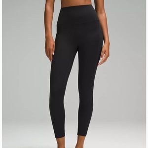 NWT lululemon Align™ High-Rise Pant with Pockets 25"
Black size 6